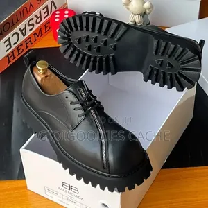 Black Chunky Dererby Shoe