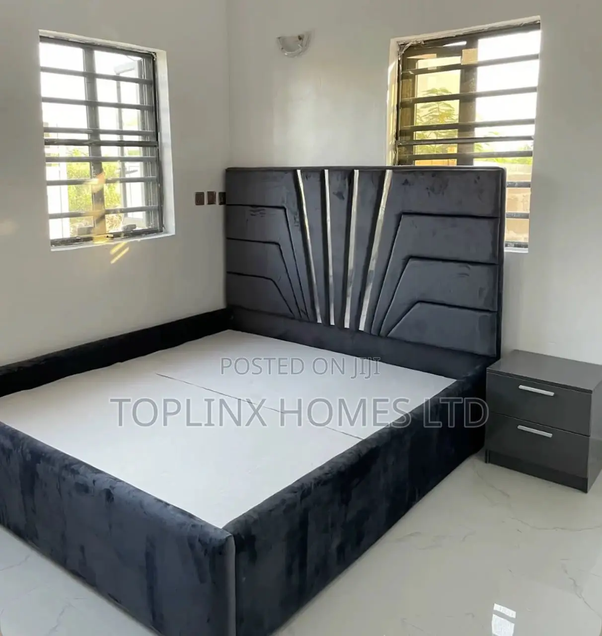 Real Hand Made High Density Console and Beds
