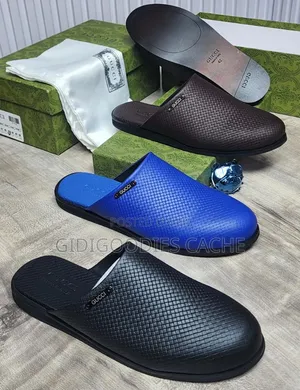 Gucci Woven Half-Shoe/Mules in Size 40-46