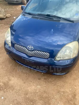 Toyota Yaris 2024 Blue
