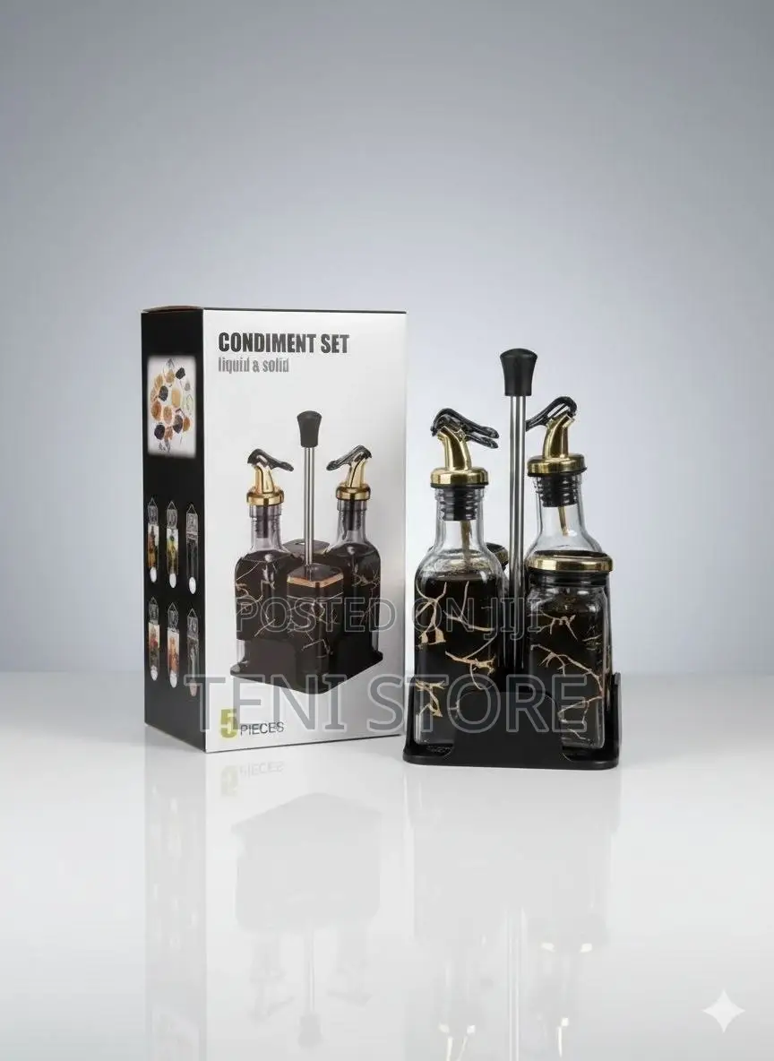 Liquid and Solid Spice/Oil Condiment Set