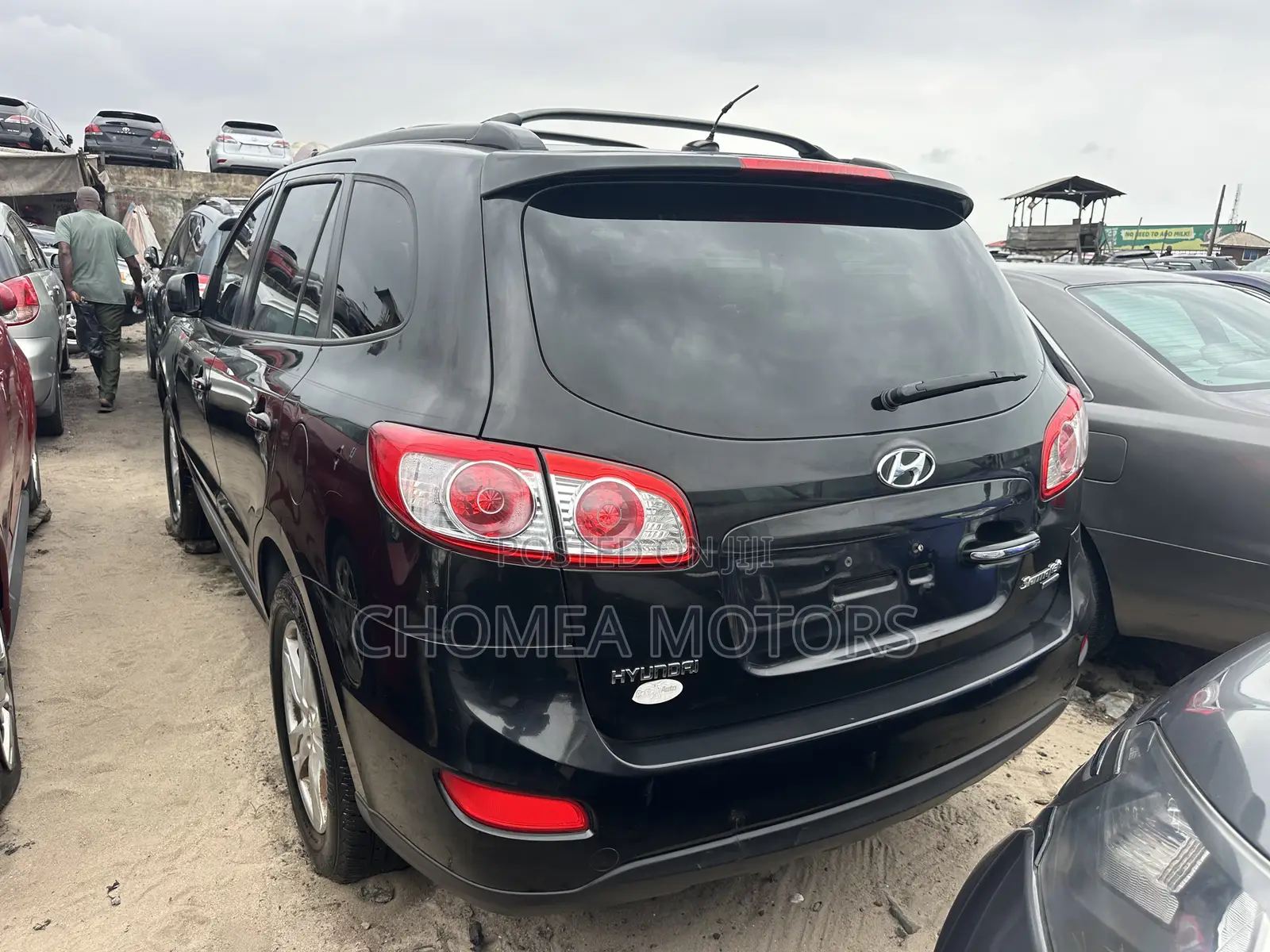 Hyundai Santa Fe 2012 Black