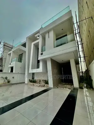 5bdrm Duplex in Lekki Phase 1 for sale