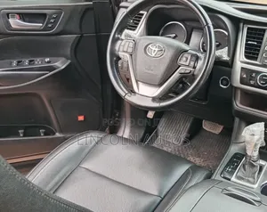 Toyota Highlander Limited 2019 Gray