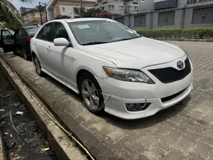 Toyota Camry SE 4dr Sedan (2.4L 4cyl 5A) 2009 White