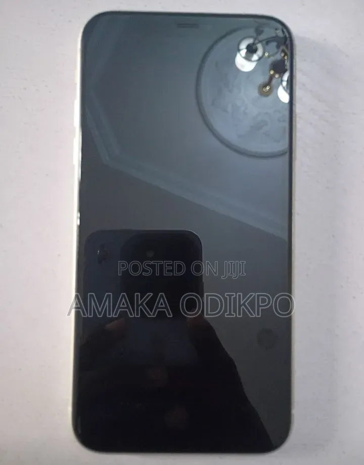 Apple iPhone 11 64 GB White