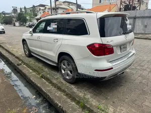 Mercedes-Benz GL-Class GL450 4MATIC 4dr SUV AWD (4.7L 8cyl Turbo 7A)