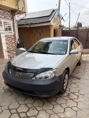 Toyota Camry 2.4 XLE 2005 Silver