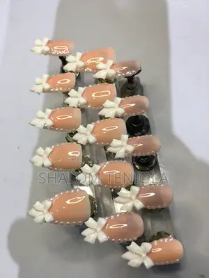 Cocolet Studio Press on Nails