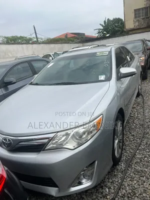 Toyota Camry 2014 Silver