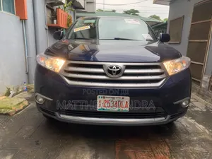 Toyota Highlander 2013 Blue