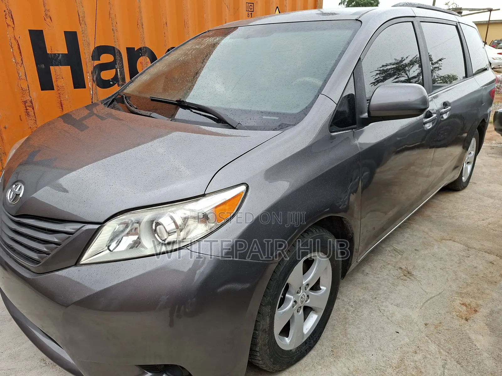 Toyota Sienna LE 7 Passenger 2010 Gray