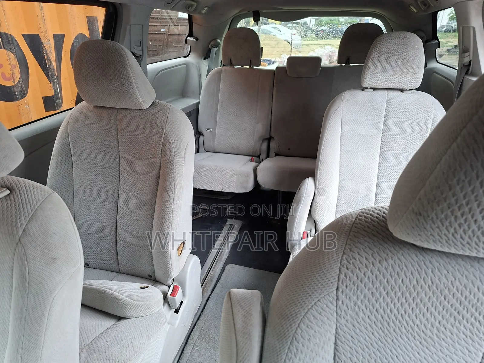 Toyota Sienna LE 7 Passenger 2010 Gray