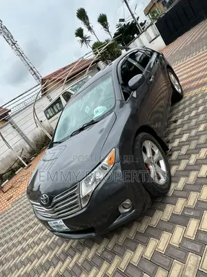 Toyota Venza AWD 2010 Gray