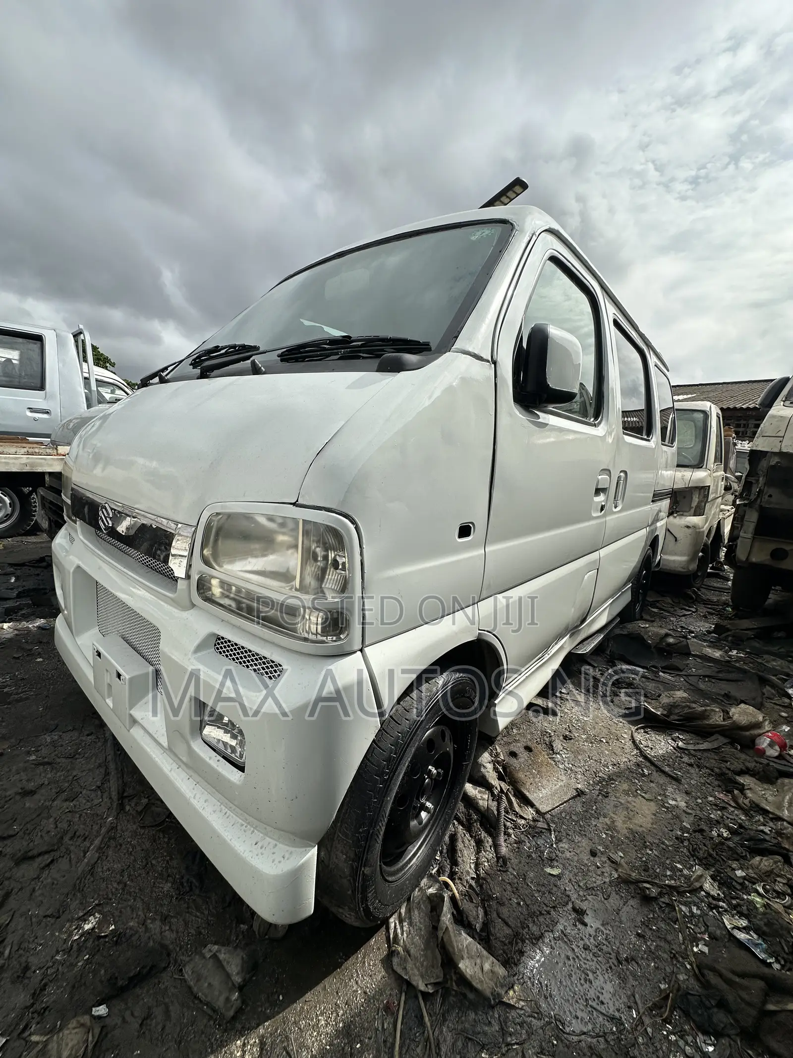 Suzuki Every 2010 White