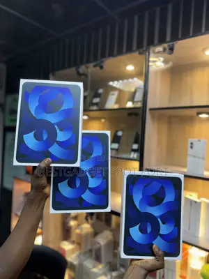 New Apple iPad Air 64 GB