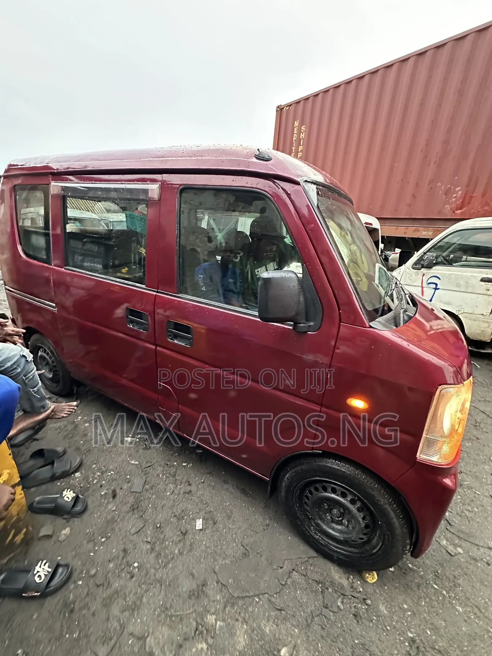 Suzuki Every 2010 Red