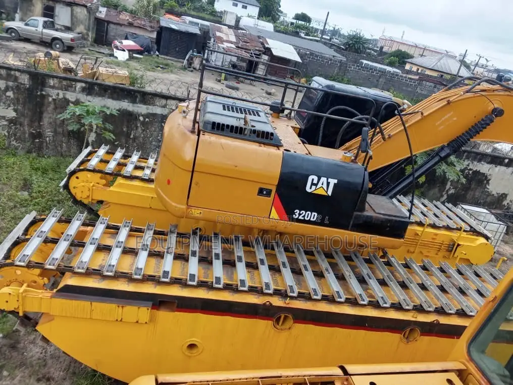 Swampbuggy 320D2L