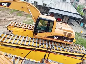 Swampbuggy With a Caterpillar 320CL Excavator