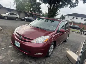 Toyota Sienna XLE Limited 2007 Red