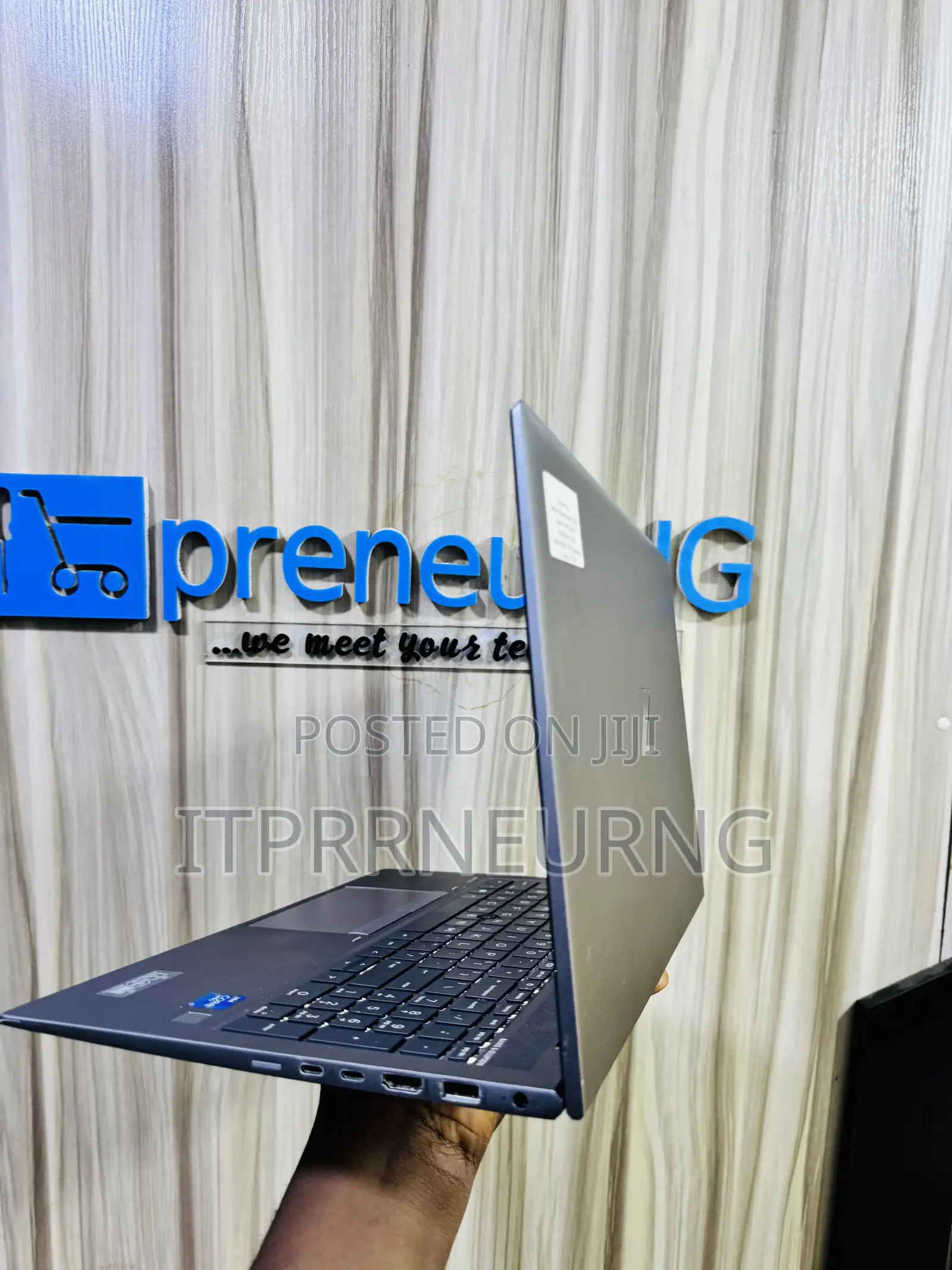 Laptop HP ZBook Firefly G8 4GB Nvidia SSD 512GB