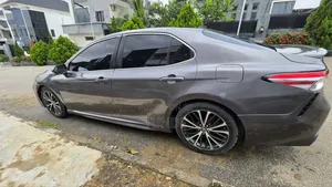 Toyota Camry 2018 Gray