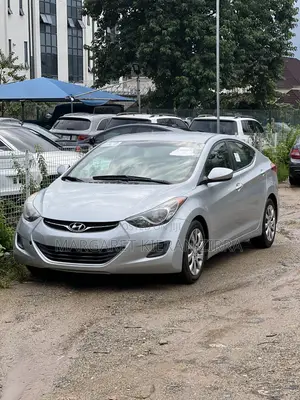 Hyundai Elantra 2012 Silver