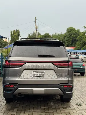 Lexus LX 600 2023 Gray