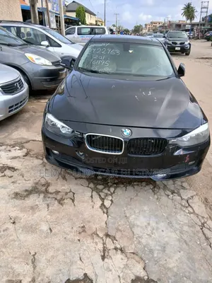 BMW 320i 2013 Black