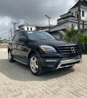 Mercedes-Benz M Class ML350 4MATIC 4dr SUV AWD (3.5L 6cyl 7A) 2014