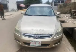 Honda Accord 2007 Gold