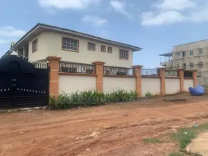 3bdrm Block of Flats in Radio, Ikorodu Garage for rent