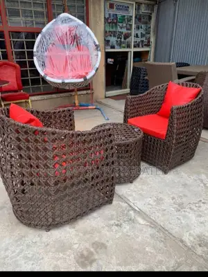 Rattan One on One Chair With Table