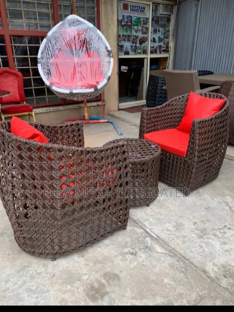 Rattan One on One Chair With Table