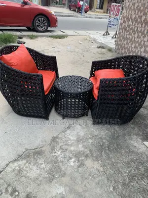 Rattan One on One Chair With Table