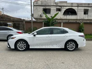 Toyota Camry 2022 White
