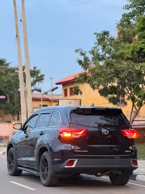 Toyota Highlander Limited 4x2 V6 (3.5L 6cyl 8A) 2018 Black