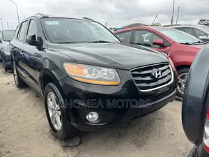 Hyundai Santa Fe 2012 Black