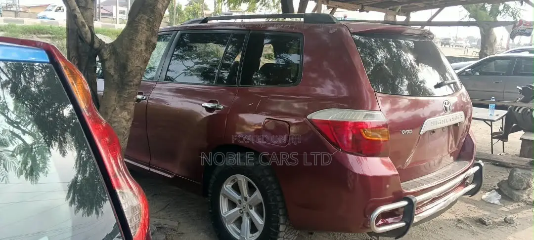 Toyota Highlander 2009 Red