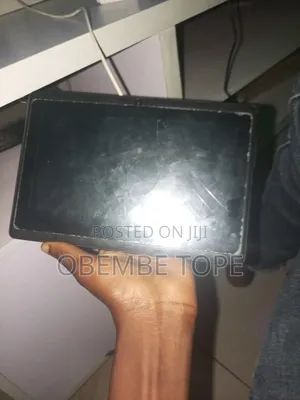 Bebe B-2020 16 GB Black