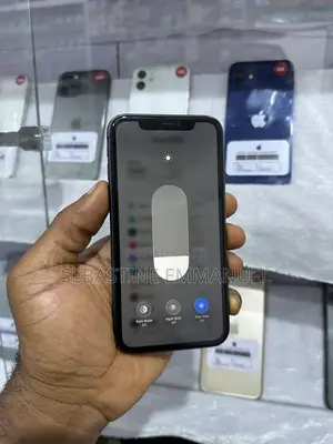 Apple iPhone 11 64 GB Black