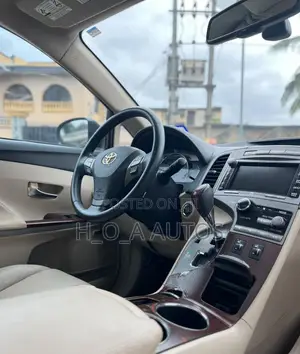 Toyota Venza 2010 Brown