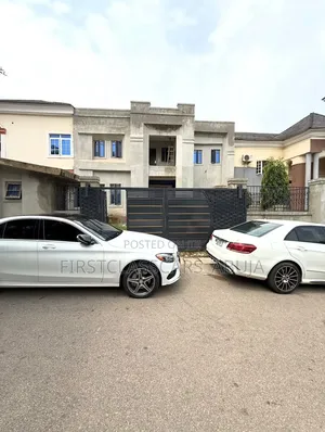 5bdrm Duplex in Apo Resettlement for sale