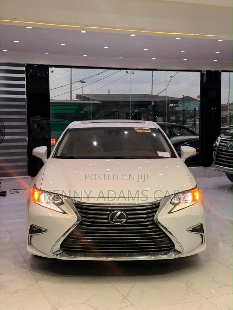 Lexus ES 2017 White