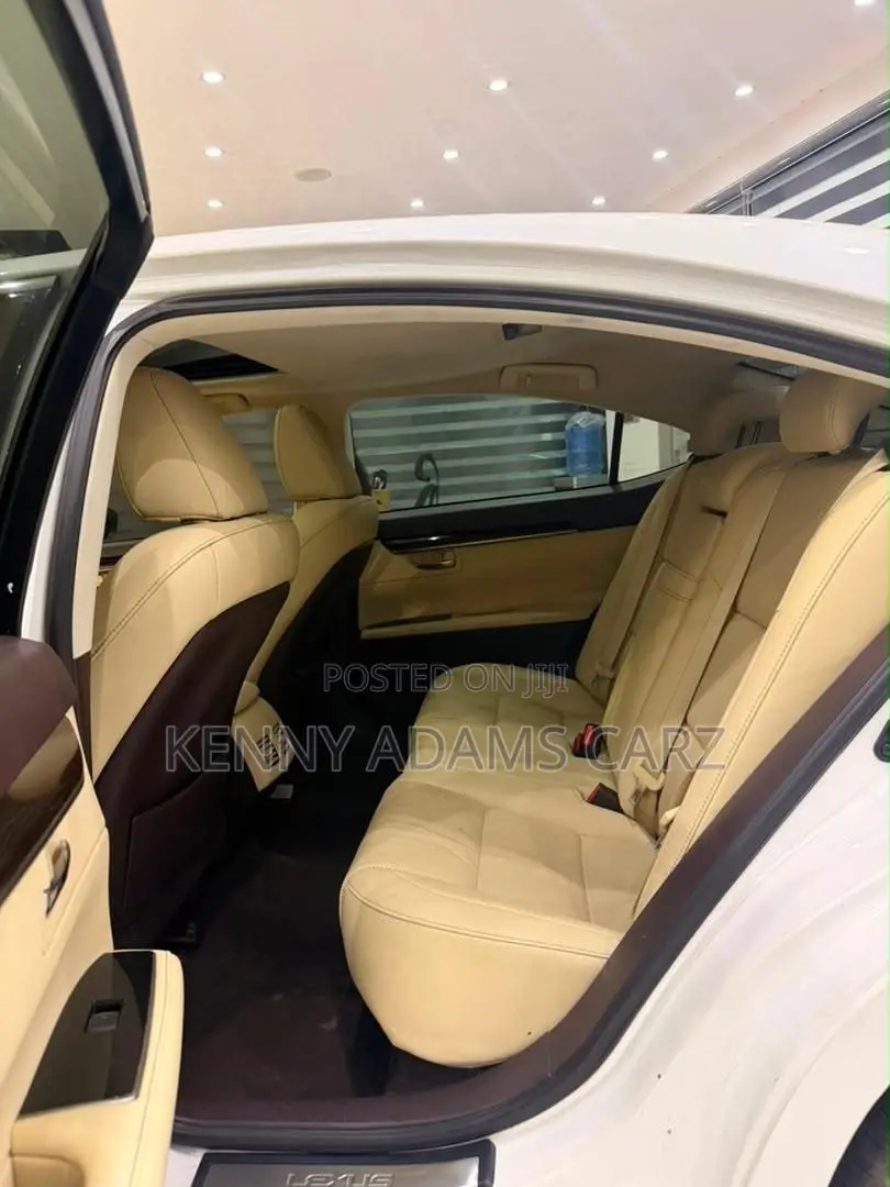 Lexus ES 2017 White