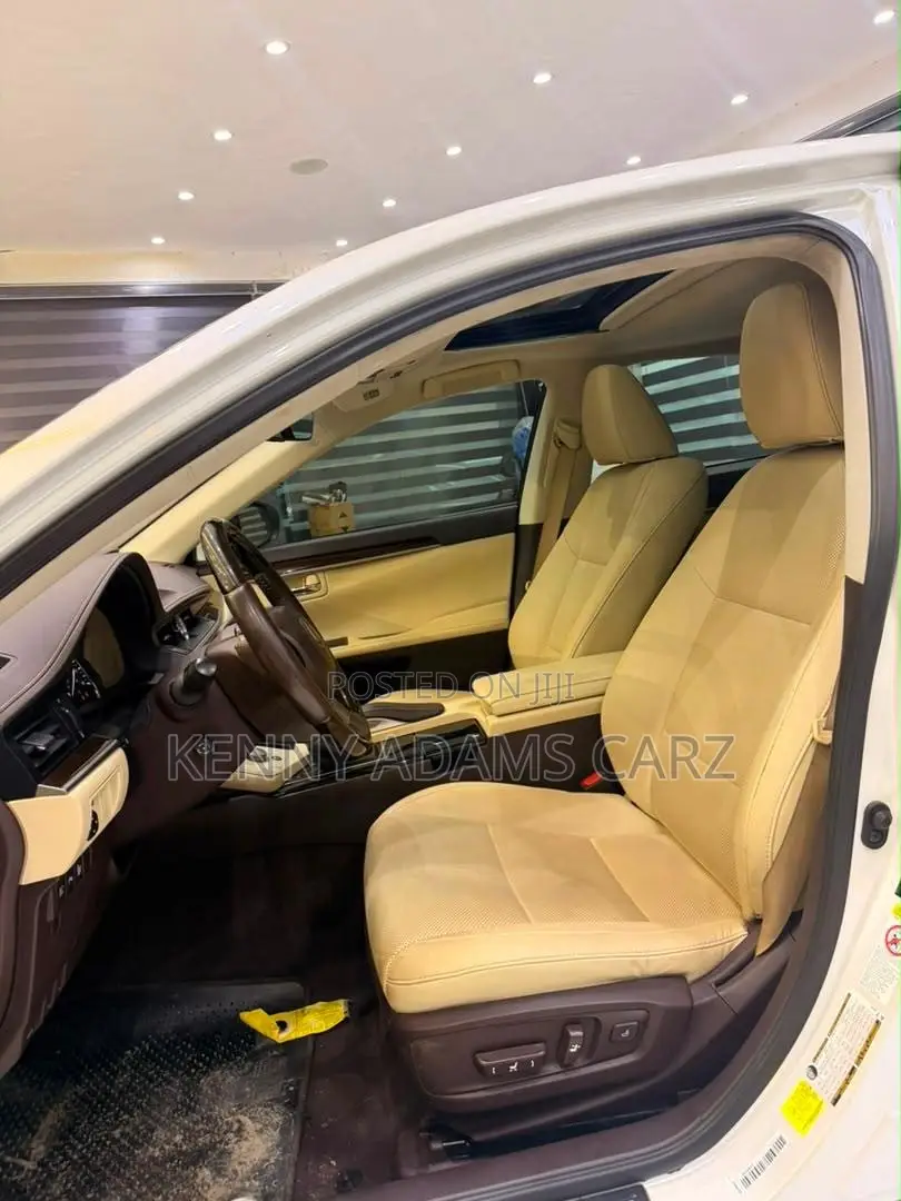 Lexus ES 2017 White