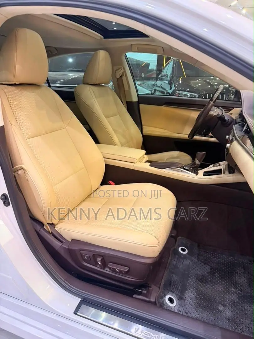 Lexus ES 2017 White