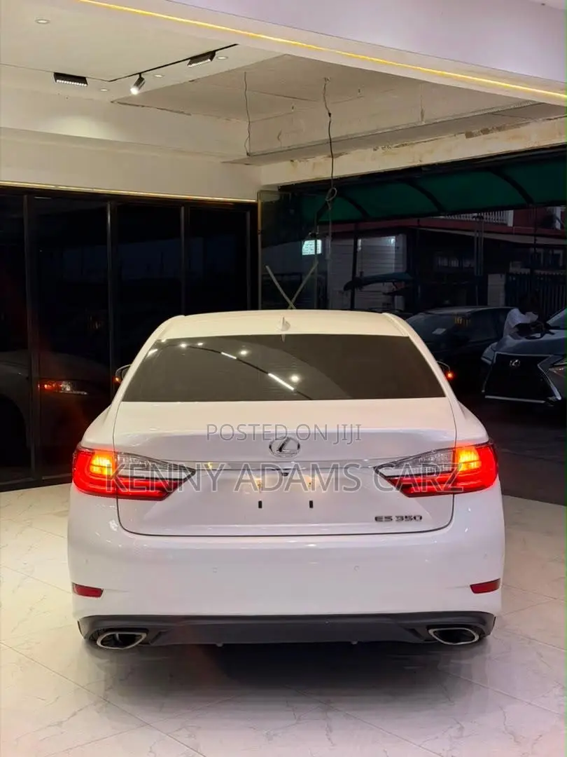 Lexus ES 2017 White