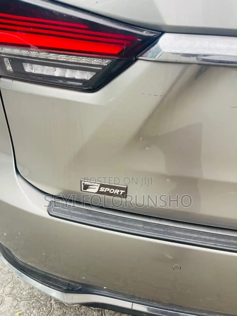 Lexus RX 2022 Gold