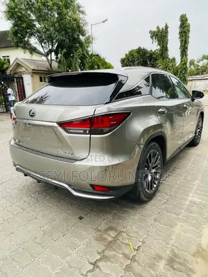 Lexus RX 2022 Gold